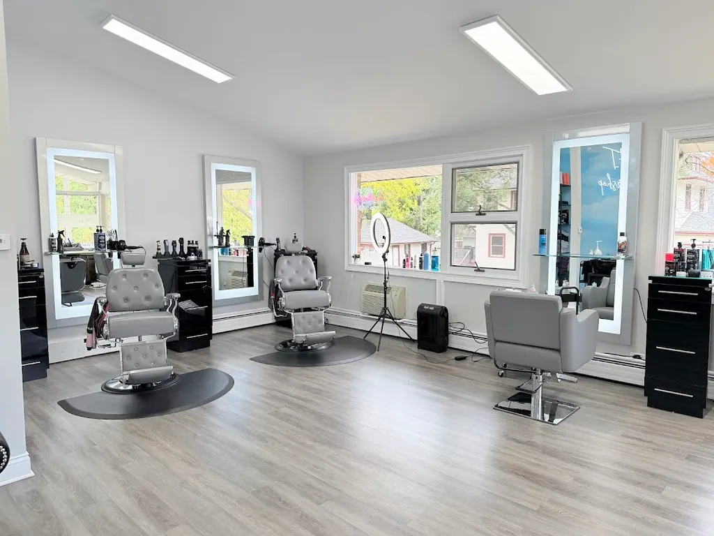 Kat Barber Shop — Barber shop in La Grange